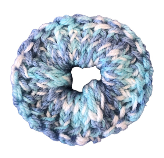 Hand Knit Blue & White Scrunchie – Soft Acrylic Hair Accessory, Handmade Hair Tie